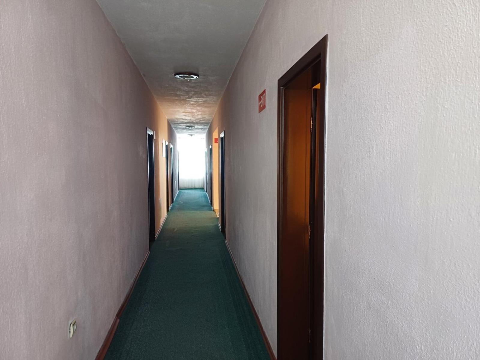 Интернационал Hotel Kulata Exterior photo